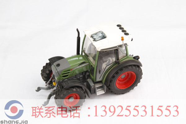 1：32 FENDT 211拖拉机农用机械模型